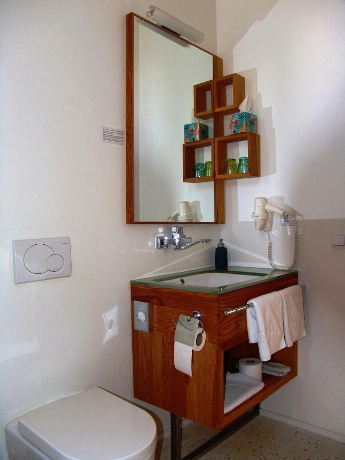 Hotel Gracanica Екстер'єр фото
